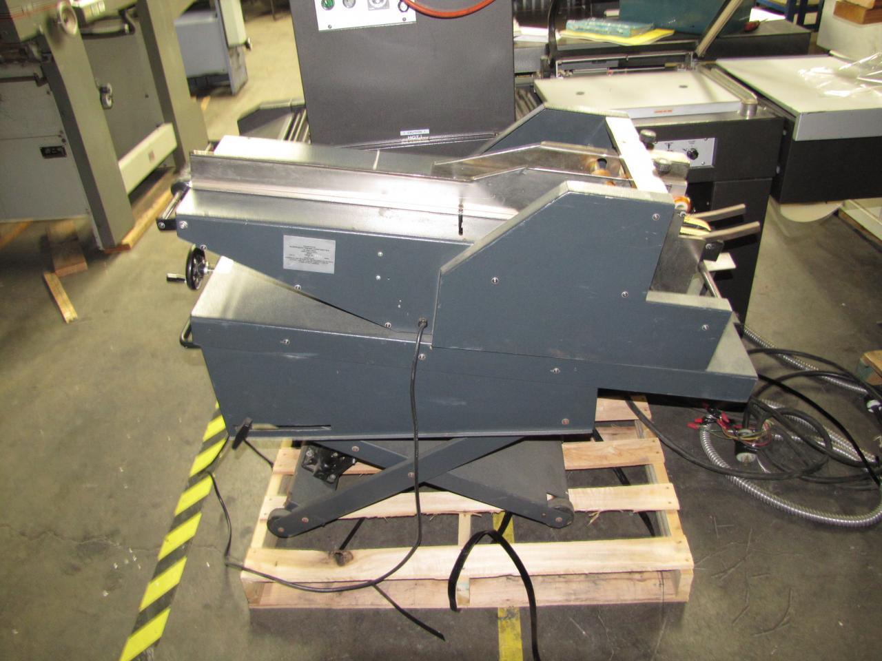 Lot 40 Suspension Feeder Strate Flo QM (Quickmaster Envelope Feeder System) WireBids